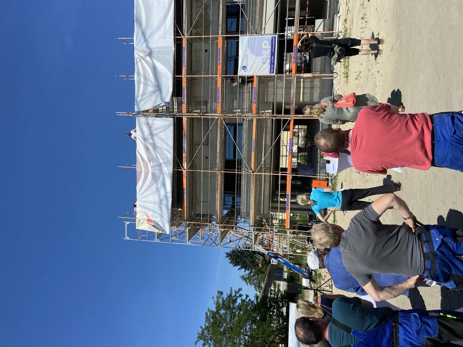 Neubau von 2 Wohn- und Geschäftshäusern – Bild 5