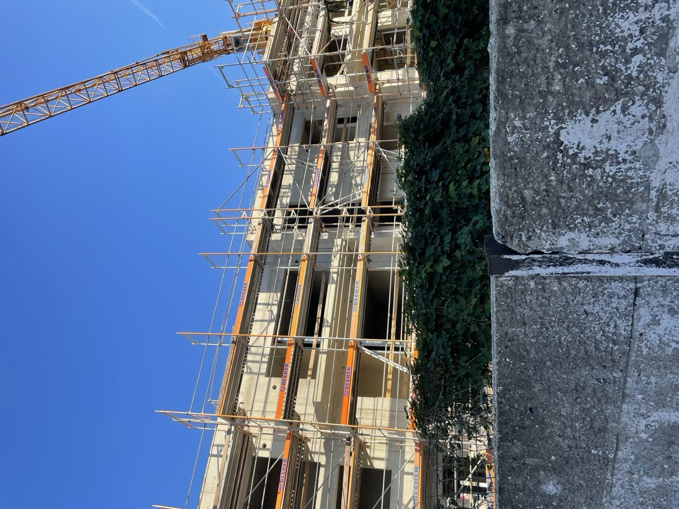 Neubau von 2 Wohn- und Geschäftshäusern